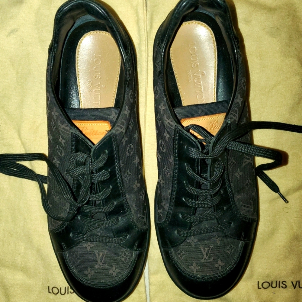 Louis vuitton sneakers